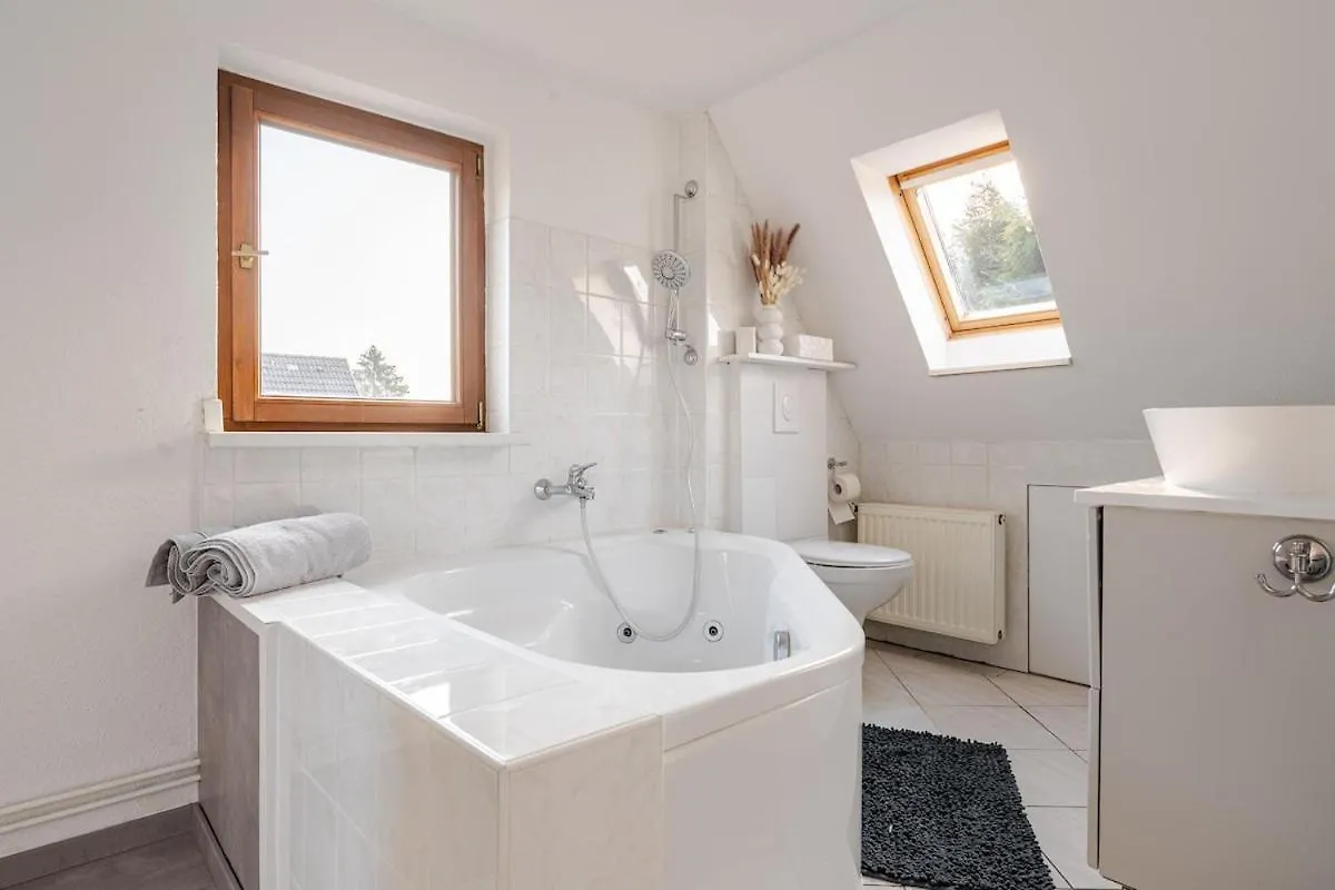 Apartment Familien Oase Mit Jacuzzi Und Garten Hamburg