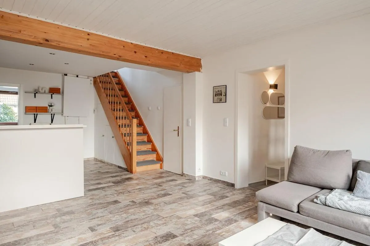Familien Oase Mit Jacuzzi Und Garten contacts
