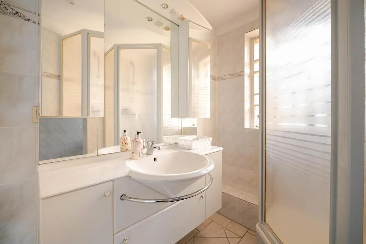 Apartment Familien Oase Mit Jacuzzi Und Garten Hamburg Germany